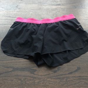 NIKE RUNNING SHORTS